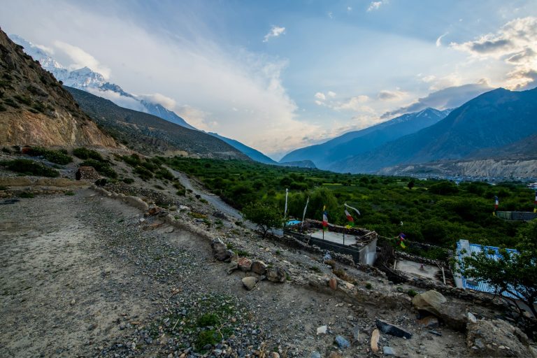 Road through the mountains of the Kali Gandaki valley